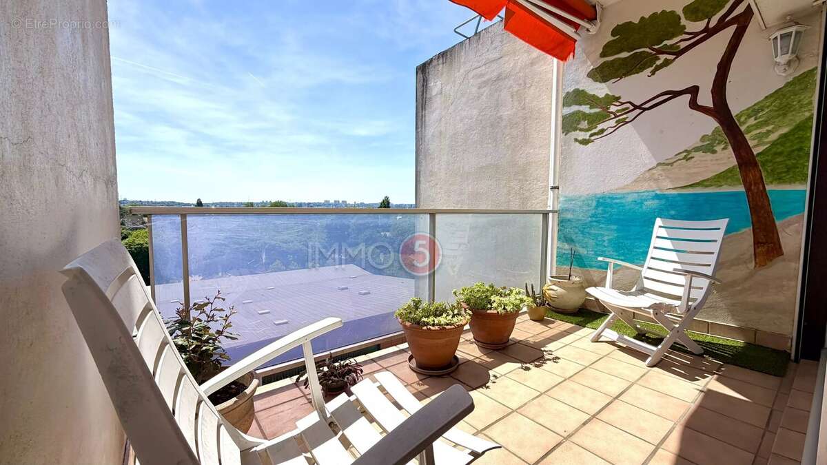 Appartement à LE RAINCY