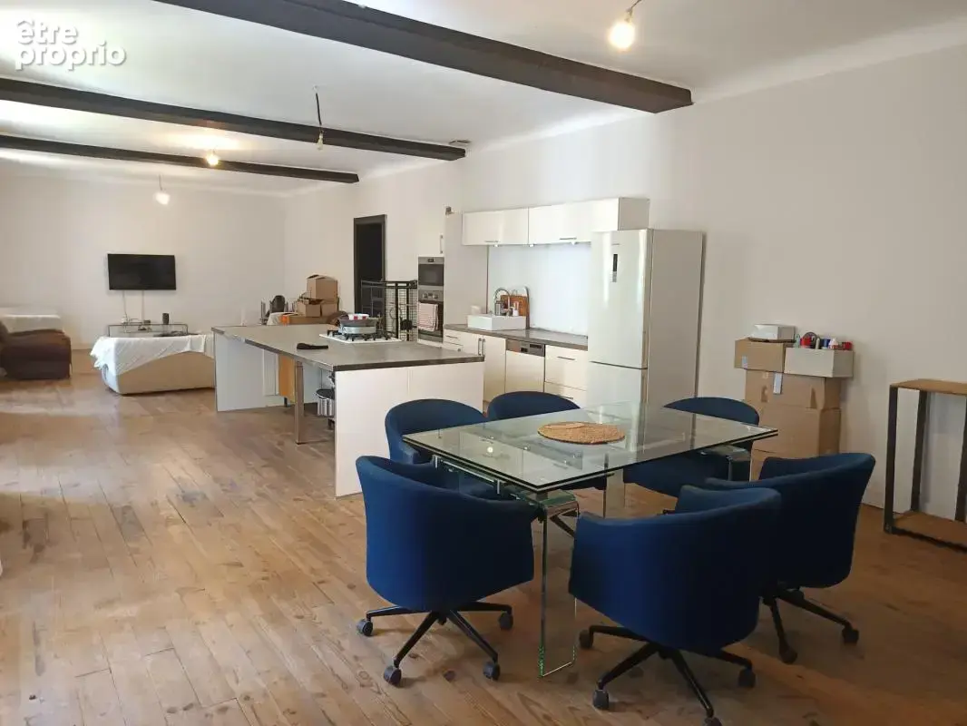 Propriete de charme de 26 pieces sur un terrain de 15000 m² - photo 2