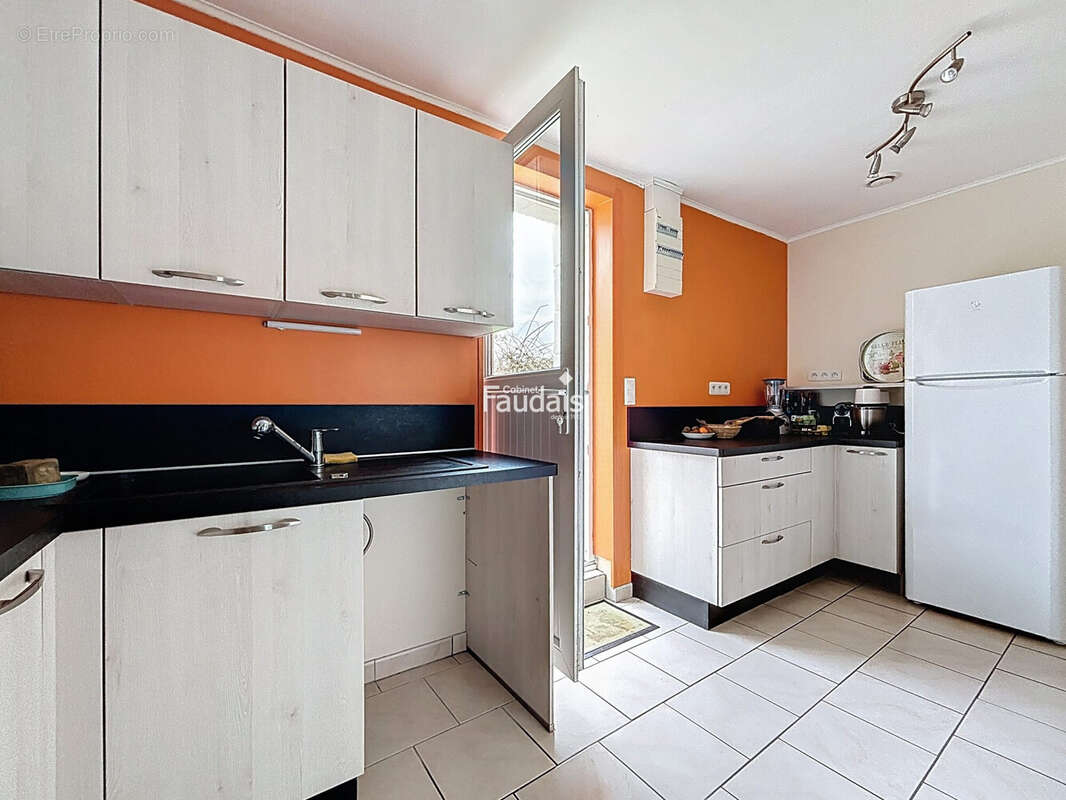 Maison 118 m² à Airel  - photo 6