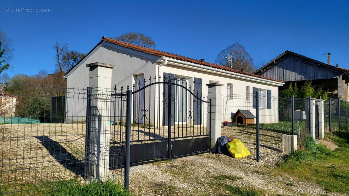 Maison à SOURZAC