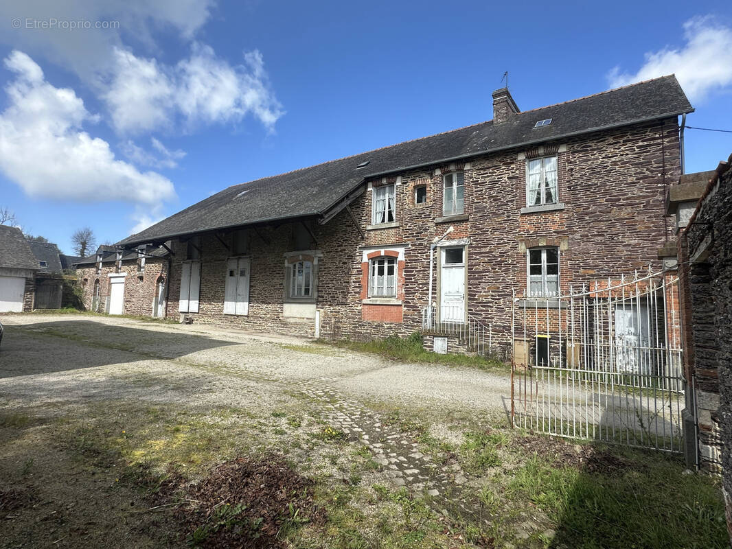 Maison à BRUZ