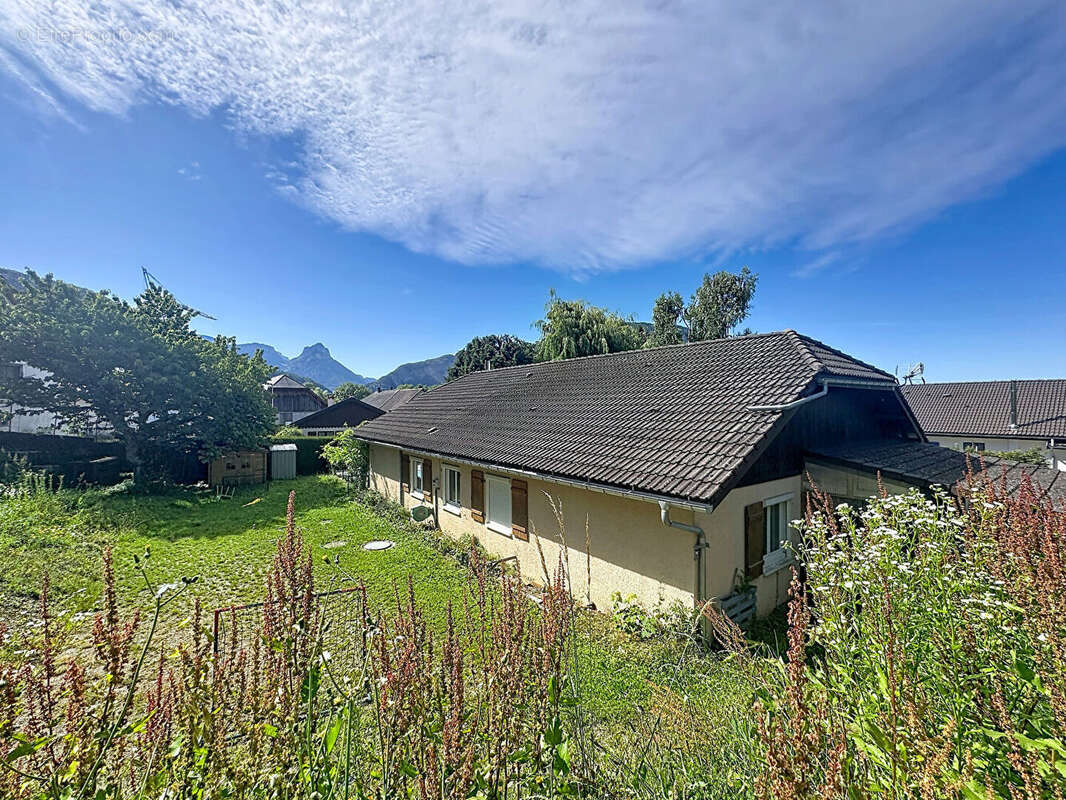 Maison à NAVES-PARMELAN