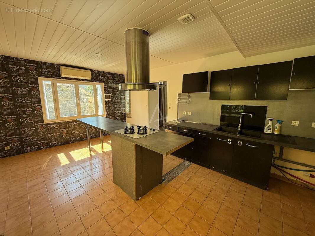 Maison à PAIZAY-NAUDOUIN-EMBOURIE