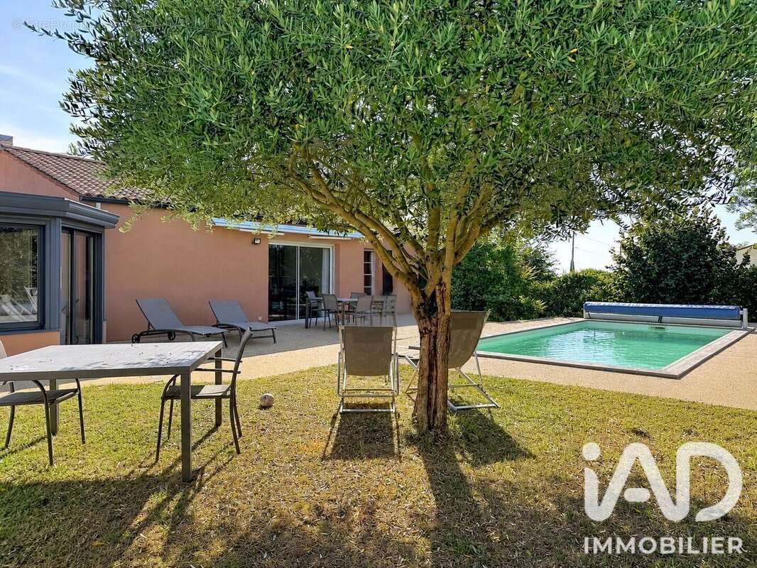 Maison 130 m² à Petosse  - photo 2
