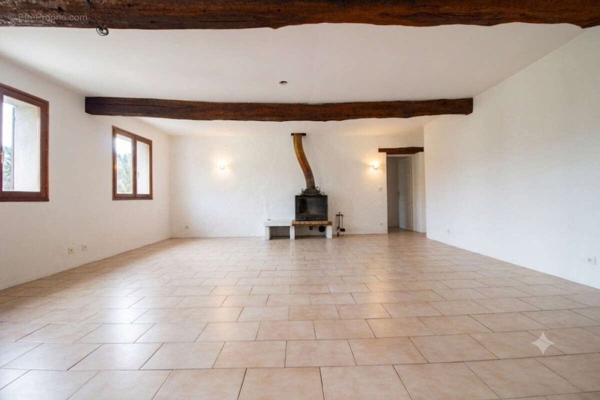 Maison de village en pierres acces a13/paris st lazare - photo 9