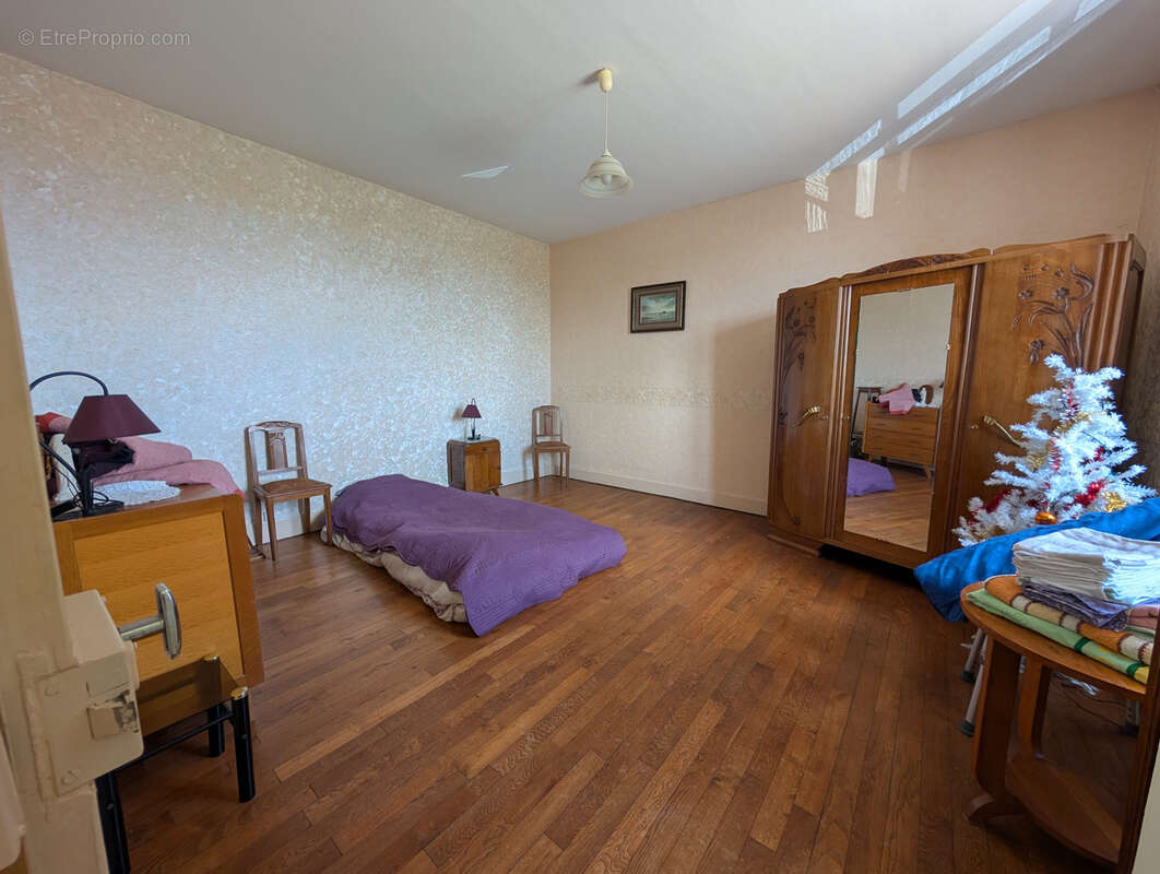 Maison ouvrière de caractère avec garage et jardin privatif - photo 5