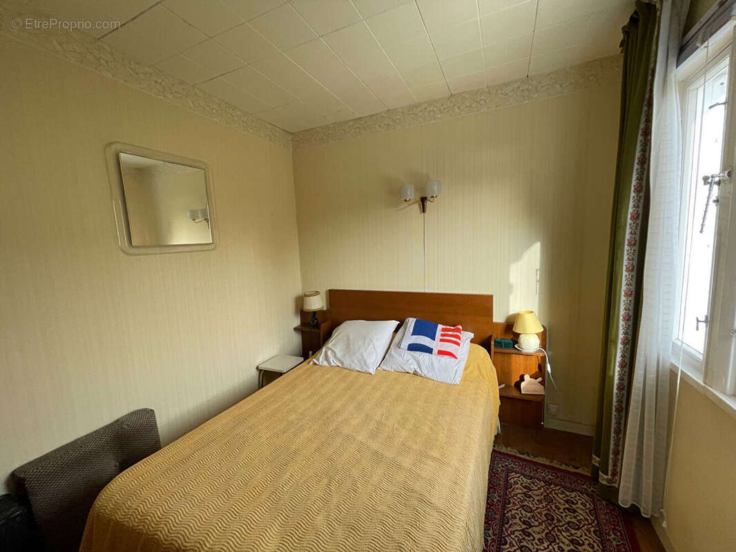 Maison à SAINT-GERMAIN-SUR-AY