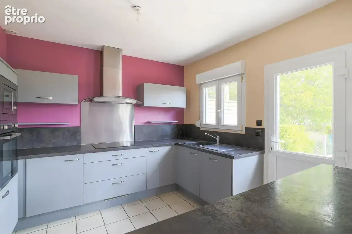 Maison de 4 pièces de 81 m² à Moreuil - photo 2