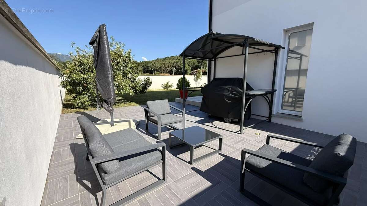 Très belle villa standing Type 4 - photo 10