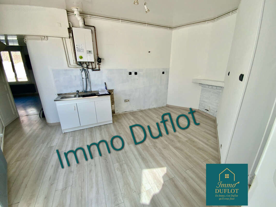 Maison à SAINT-AMAND-LES-EAUX