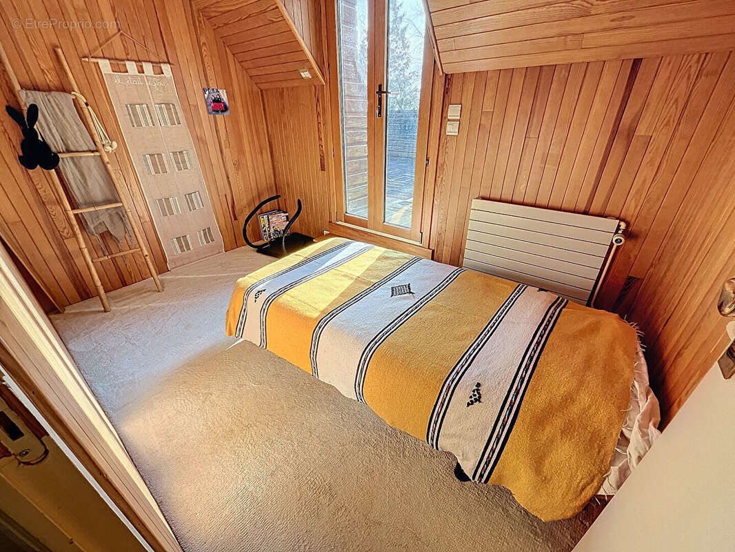 Maison de 9 pièces à Avranches (50300) à 2,5 kms du centre ville et 3 kms des grandes surfaces - photo 9