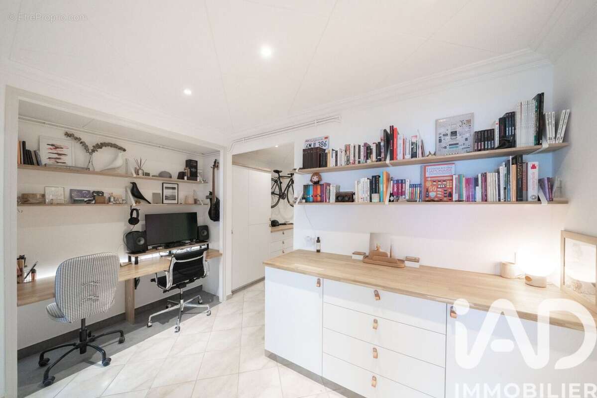 Photo 6 - Appartement à VILLEURBANNE