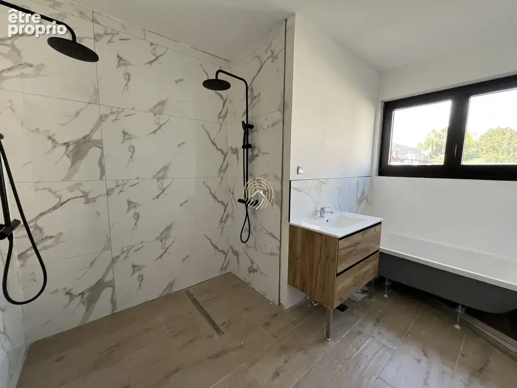 Maison 6 pièces 155 m² à vendre à Cuincy (59553) - photo 8