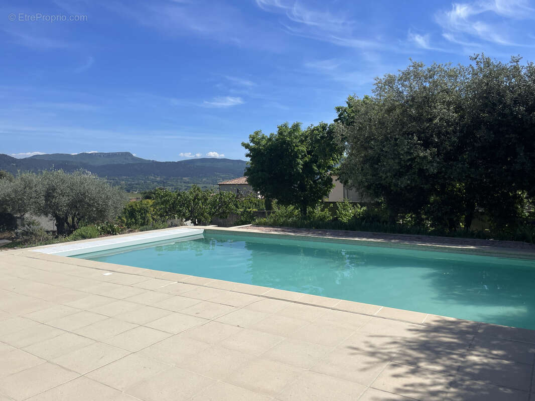 Maison à VAISON-LA-ROMAINE