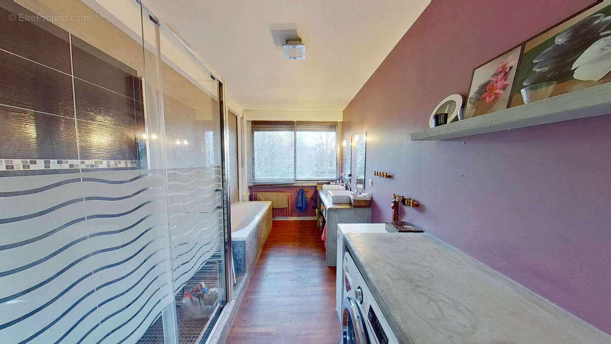 Appartement à LYON-8E