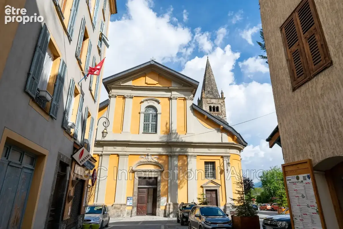 Appartement à SAINT-ETIENNE-DE-TINEE