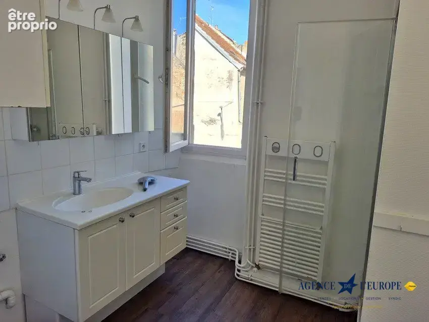 Appartement 250 m² à vendre à Cusset (03300) - photo 3