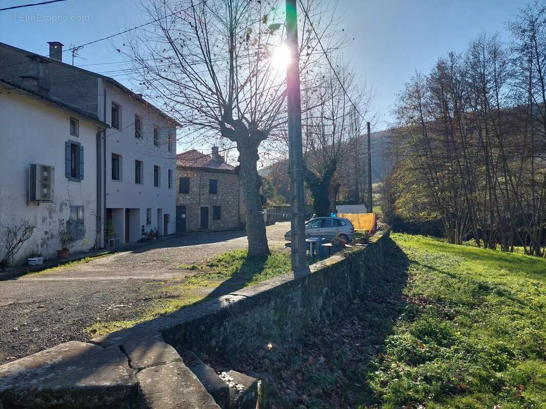 Maison à LE MAS-D'AZIL