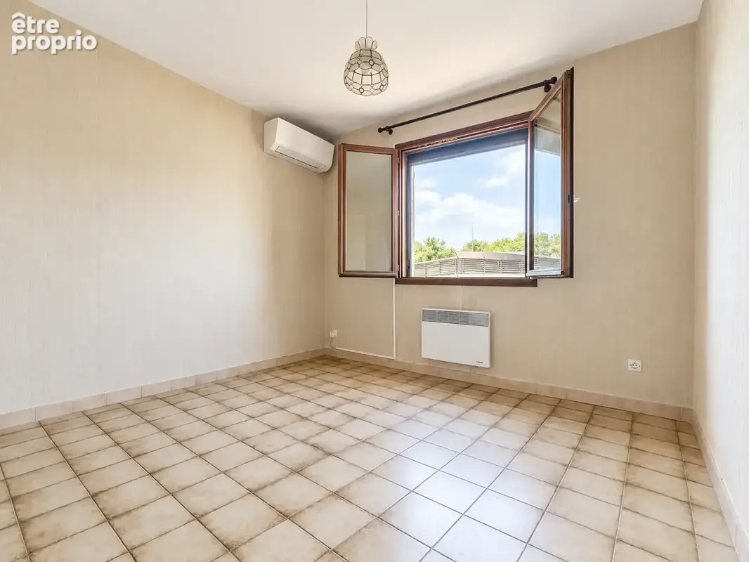 Exclusif lattes centre - villa de 110m2 sur 600m2 de terrain, piscine, clim, dans secteur pavillonnaire prise - photo 5