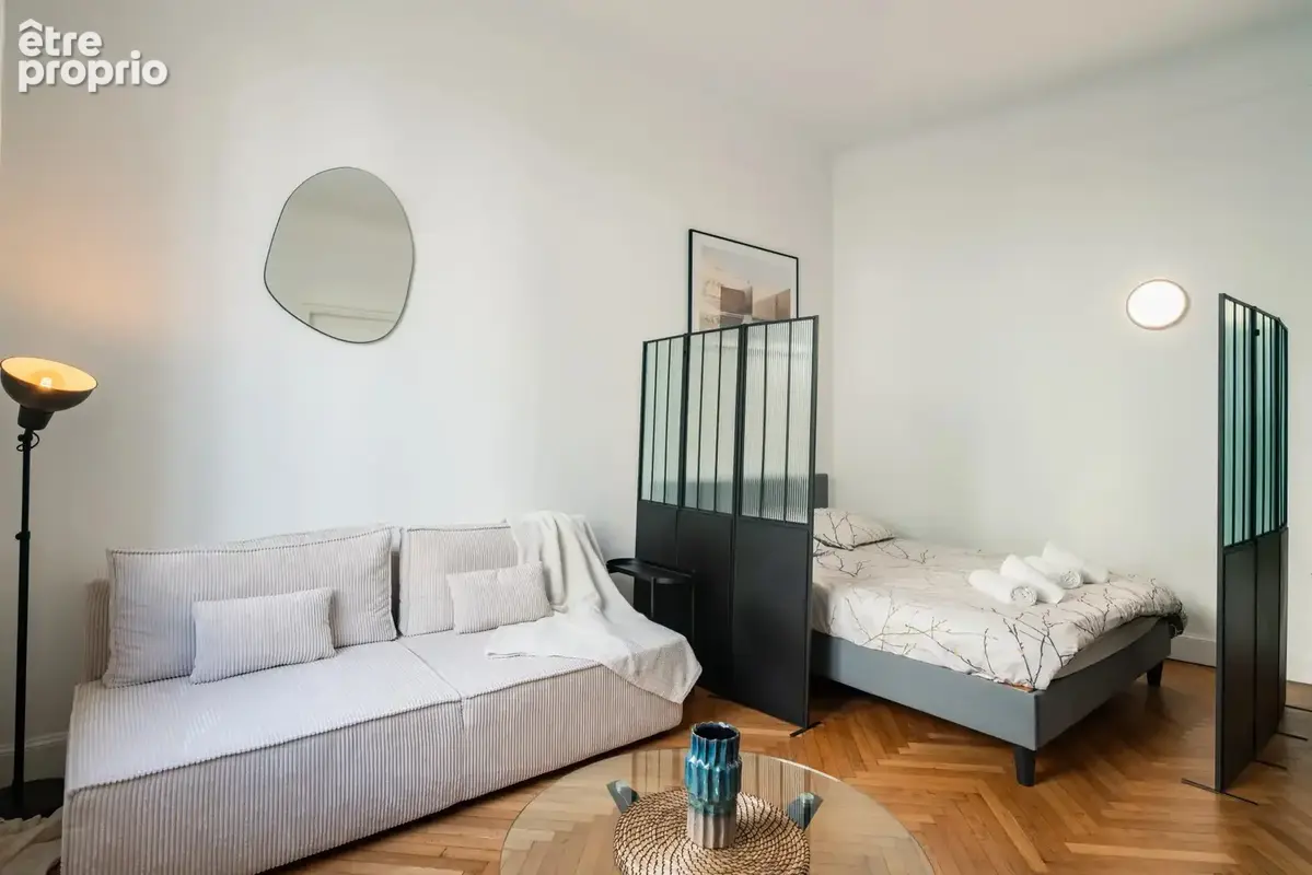 Cannes, rue d'Antibes – Studio 32 m² entièrement rénové – Palais des Festivals à 100 m - photo 3