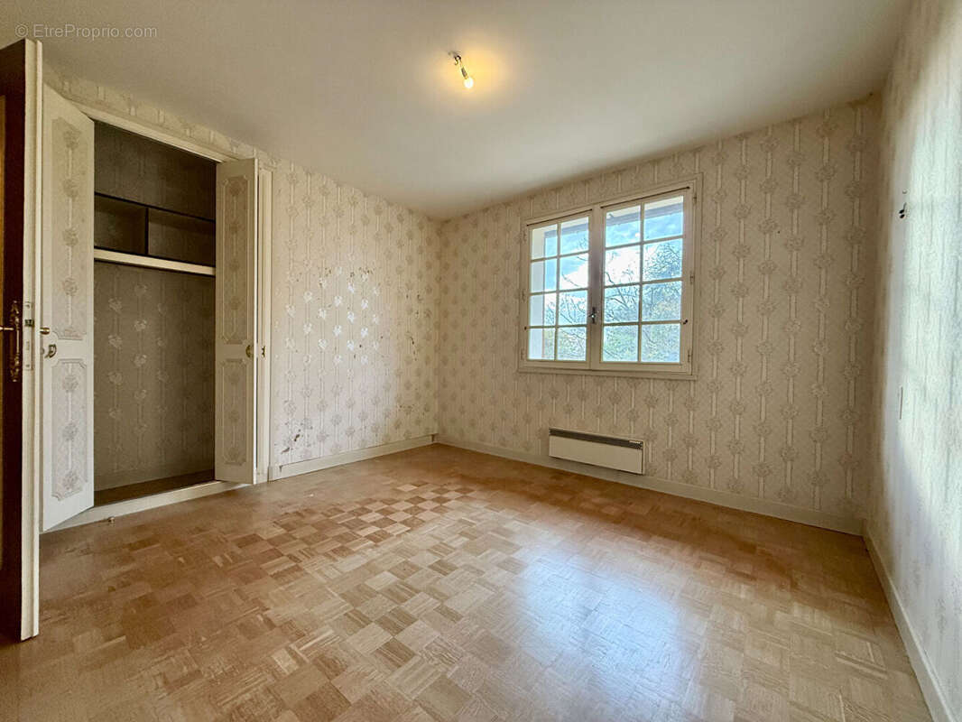 Maison à ESTIVAREILLES