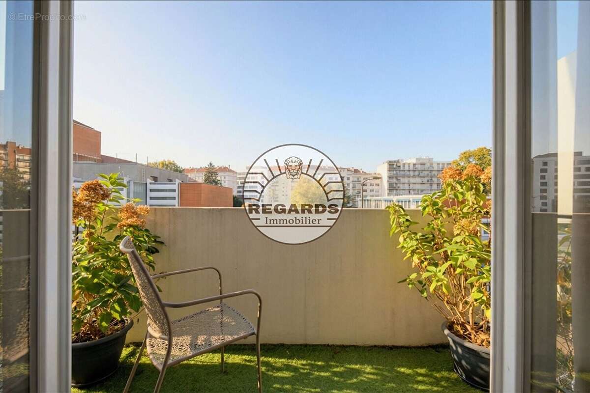 Appartement à MONTROUGE