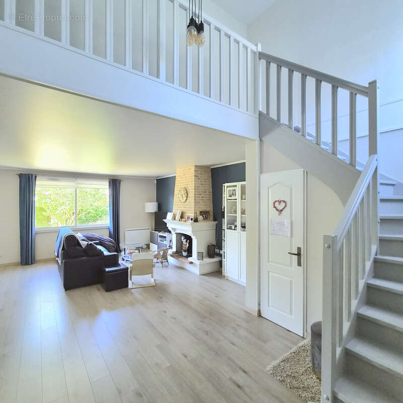 Maison à OSNY