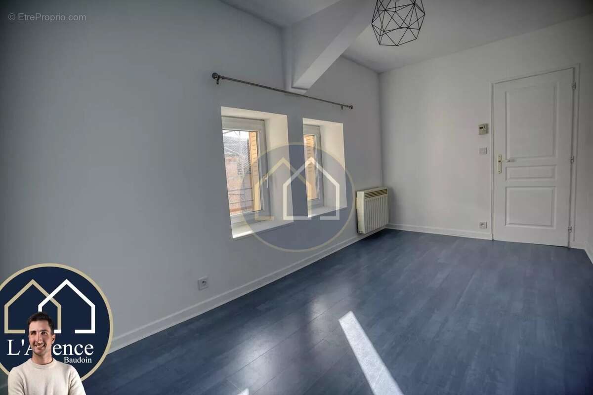 Appartement à EPERNON
