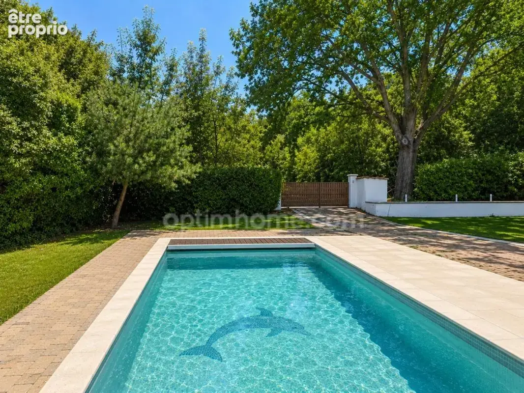 Maison, ferme à rénover, piscine, terrain de 1 900 m² - photo 8