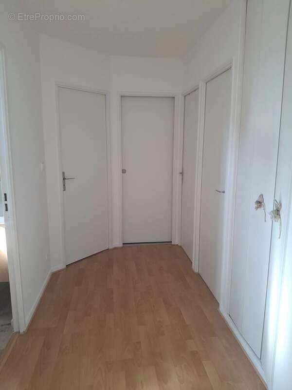 Maison à MONTELIMAR