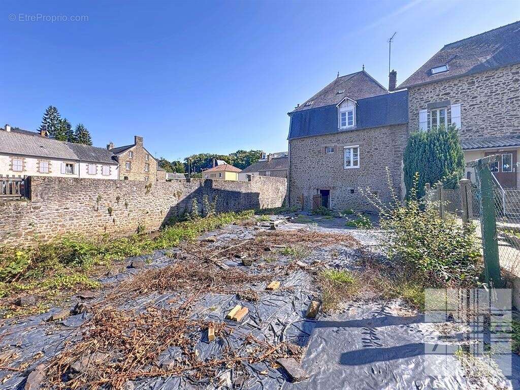 Maison à ERNEE