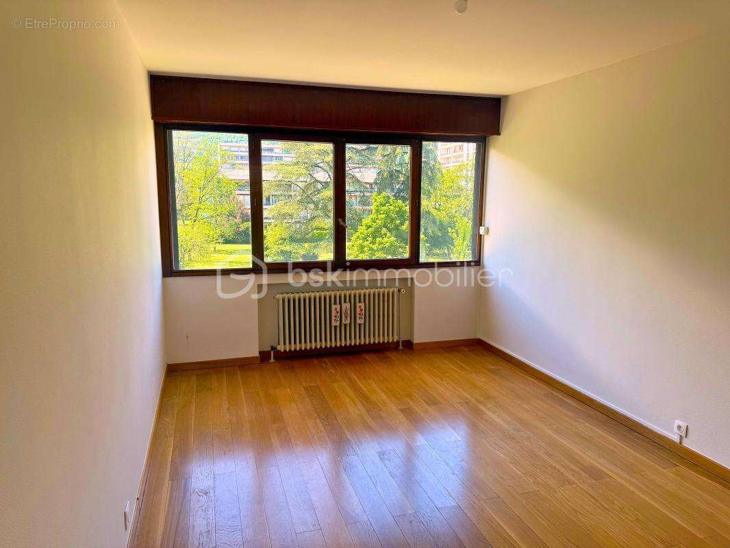 Appartement à ECHIROLLES
