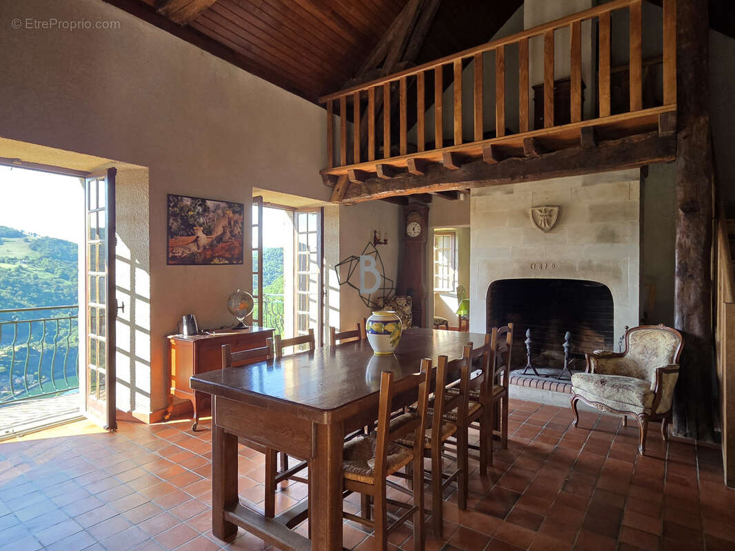 Maison à REQUISTA