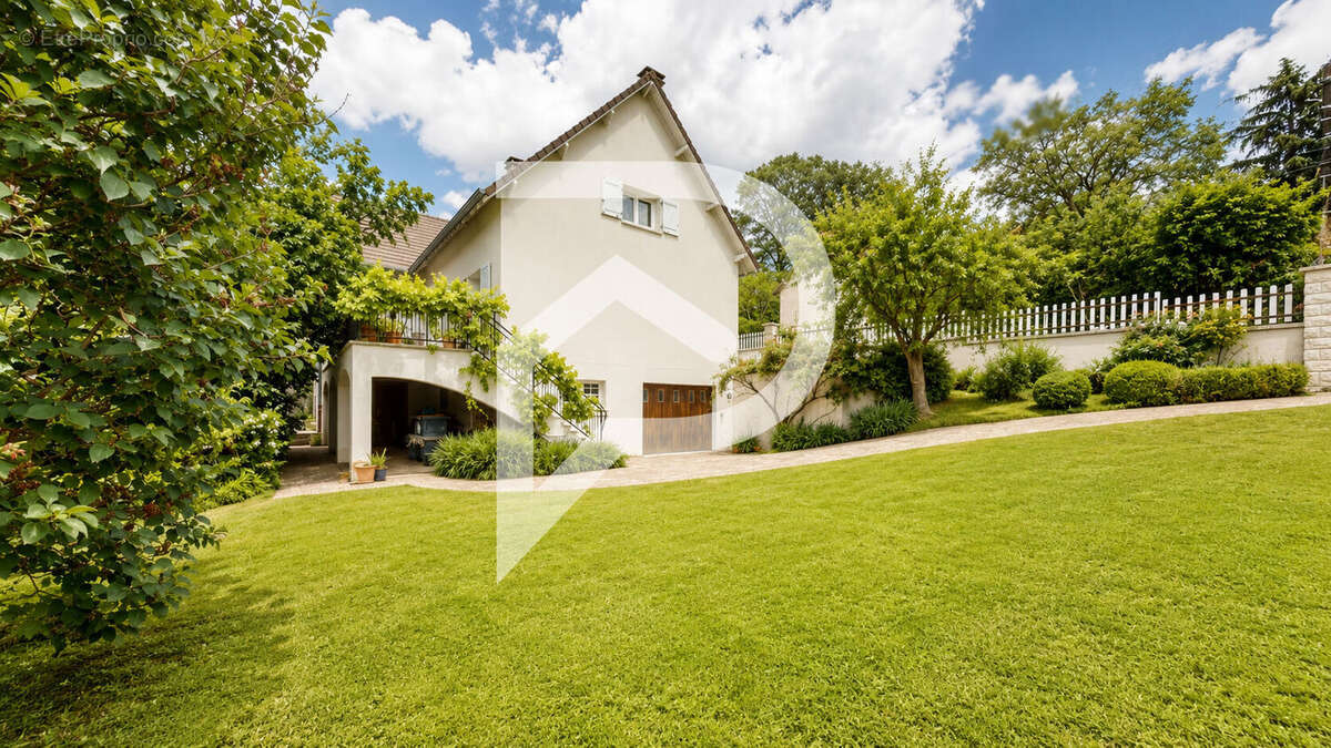 Maison à TRIEL-SUR-SEINE