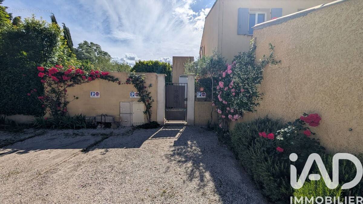 Photo 1 - Maison à L'ISLE-SUR-LA-SORGUE