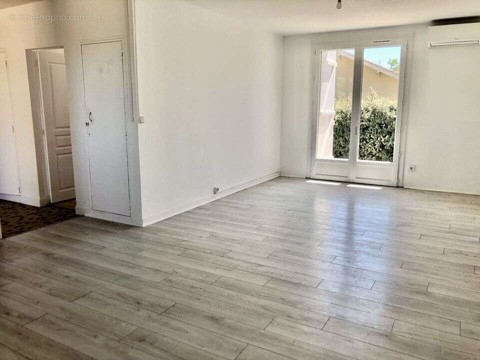 Maison de campagne mitoyenne garage et jardin - photo 2