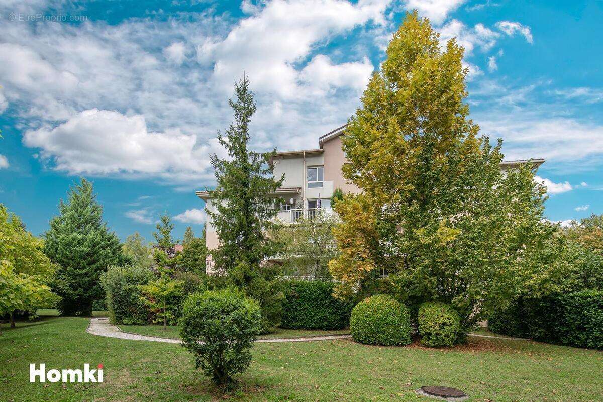 Appartement à MEYLAN