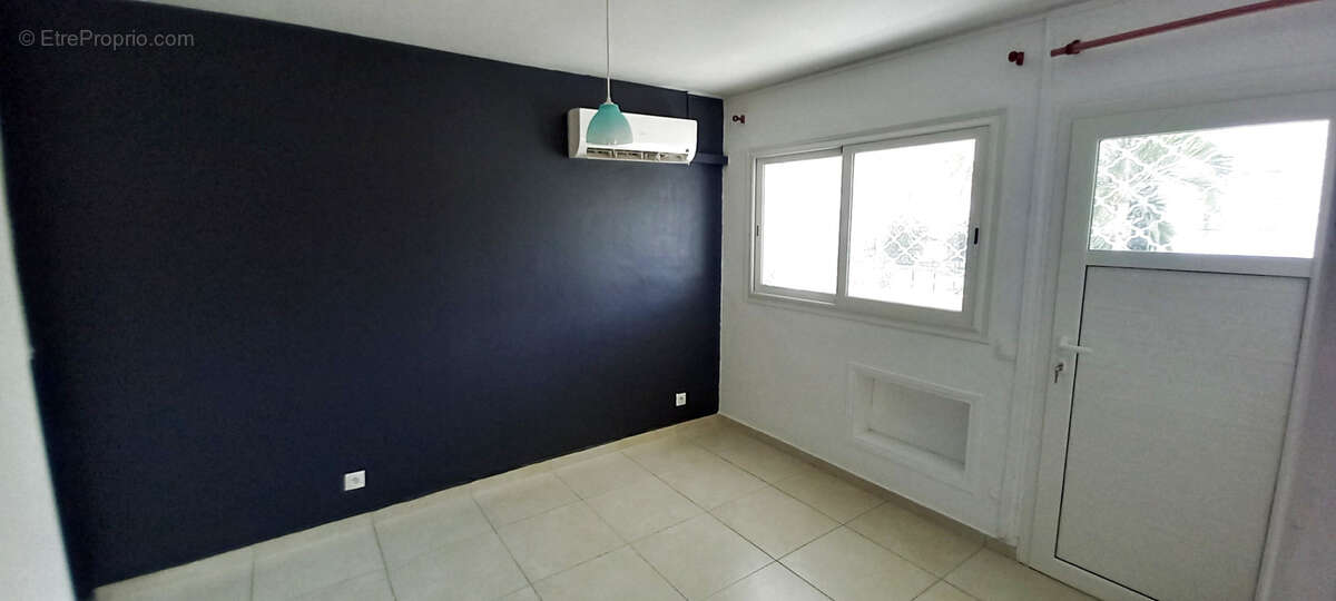 Appartement à LES ABYMES