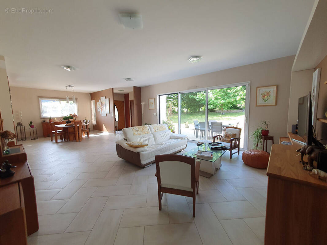 Maison à LOCMARIAQUER