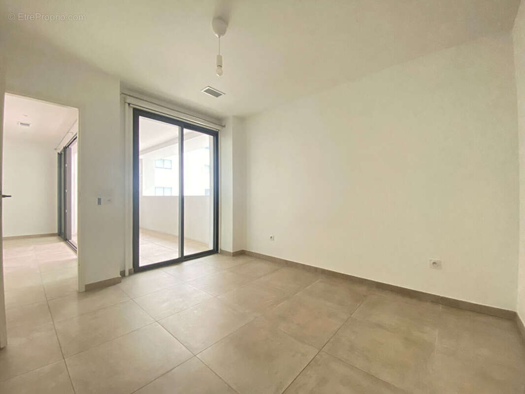 Appartement à MARSEILLE-2E