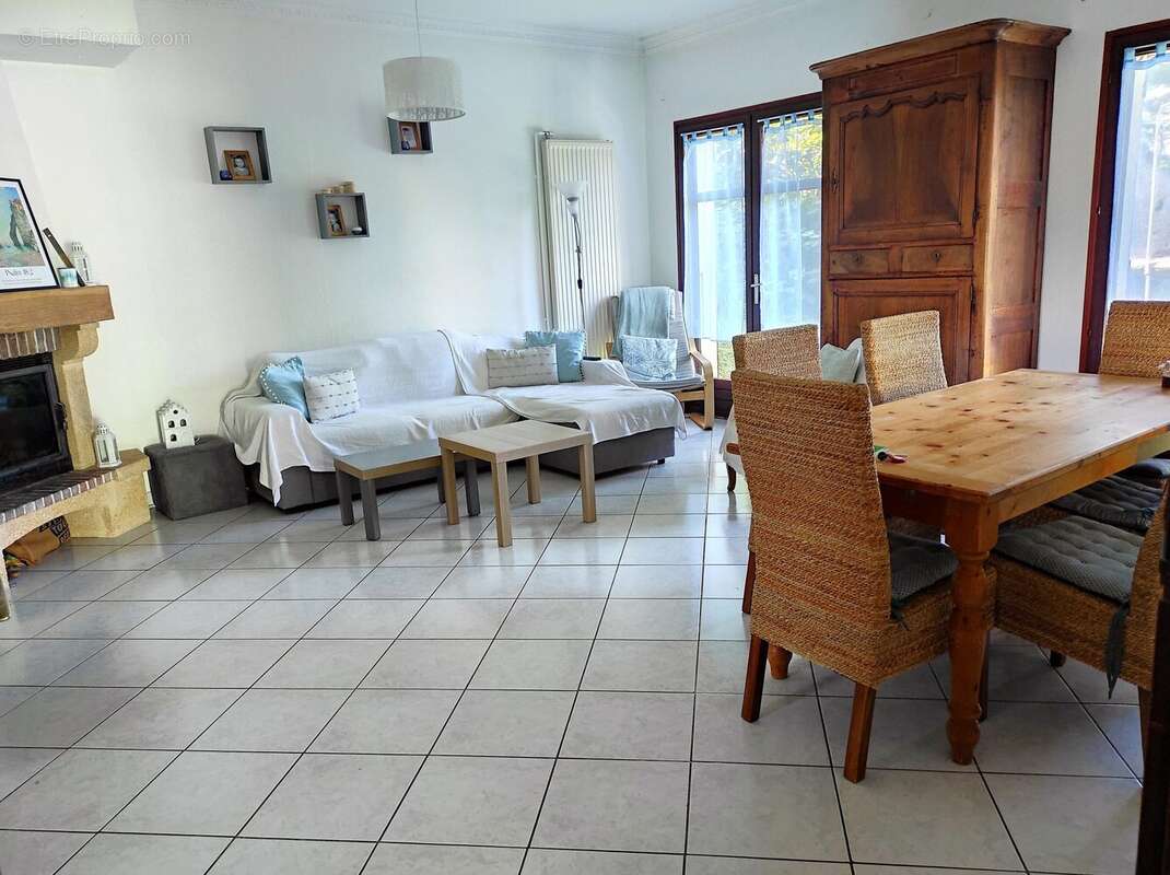 Maison à SAINT-MARTIN-D&#039;HERES