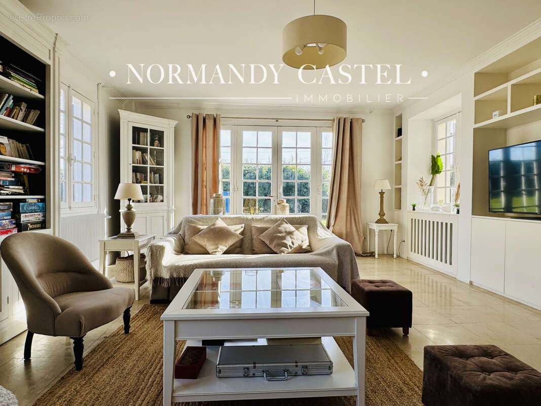 Maison à PENNEDEPIE