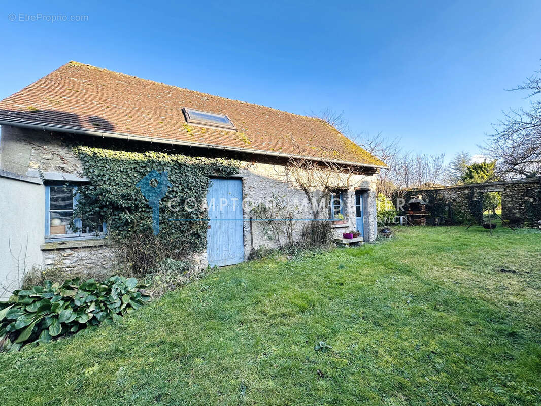 Maison à AUNAY-SOUS-AUNEAU