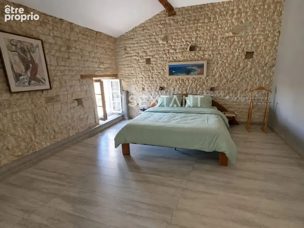 Charentaise de caractère  276 m² habitables  4 chambres  dépendances - photo 18