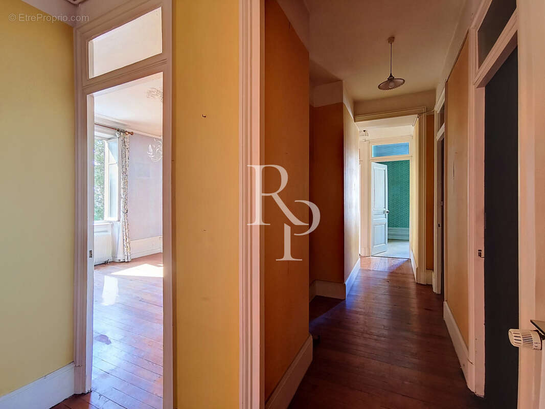 Appartement à LYON-5E