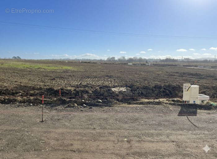 Terrain à DISTROFF