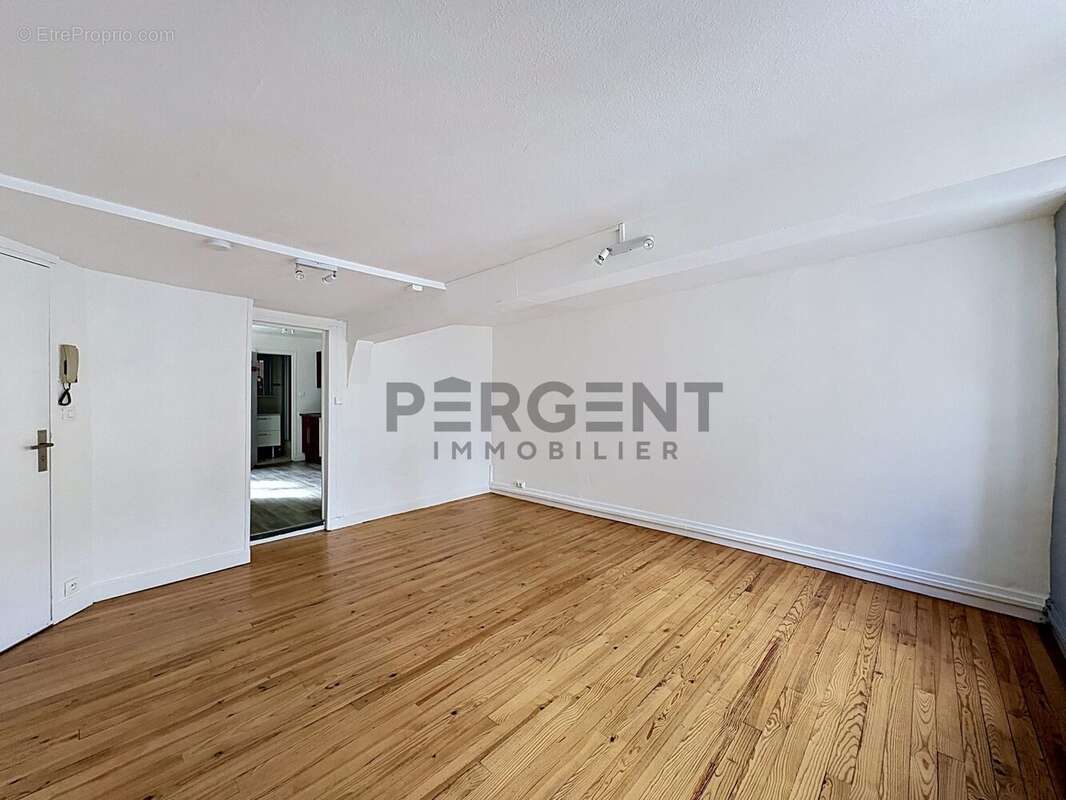 Appartement à CHARLEVILLE-MEZIERES