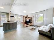 Appartement_T4_Gaillard_belle_superficie_prix_frontière_Suisse_direction_GENEVE_autoroutes_investissement_locatif_vente_vue_séjour_salon - Appartement à GAILLARD