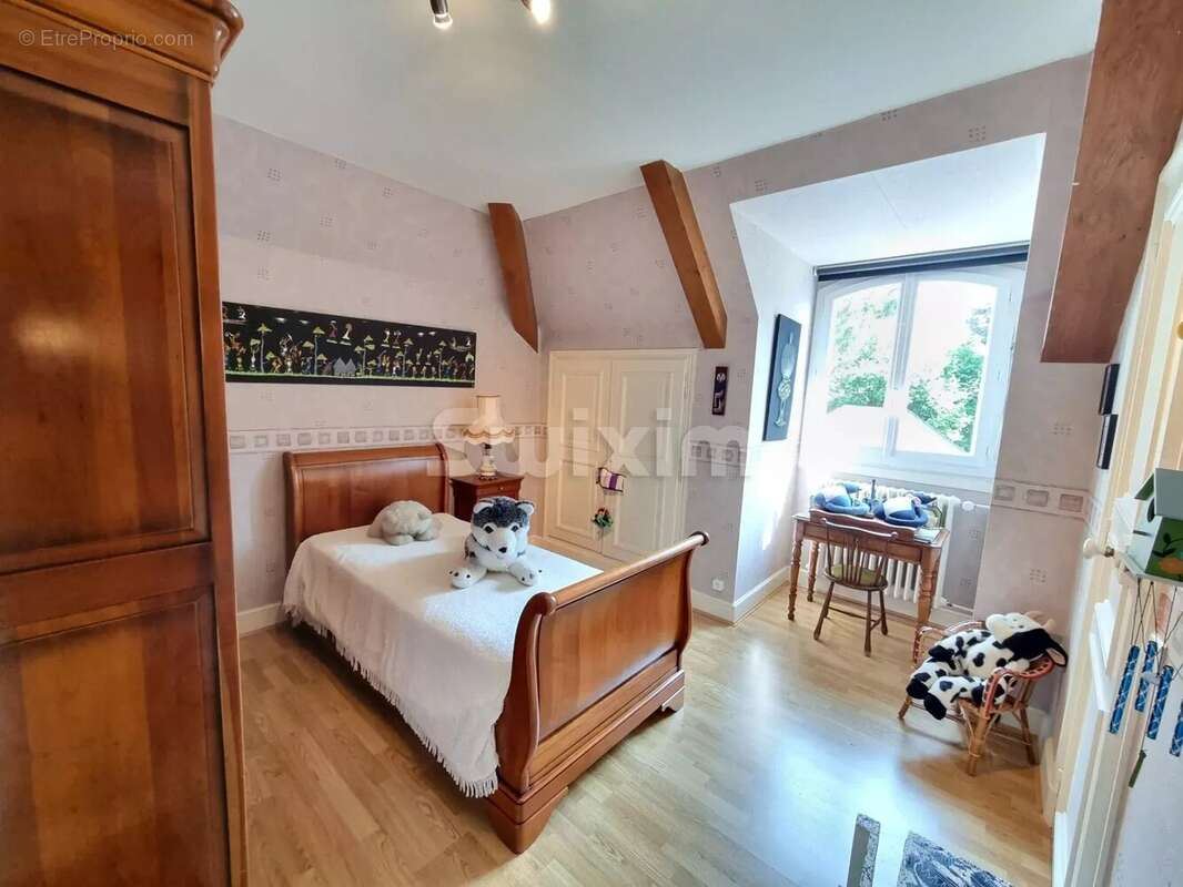 Maison à VARENNES-VAUZELLES