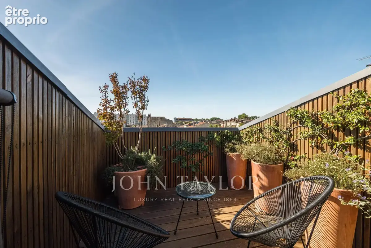 Appartement à BORDEAUX